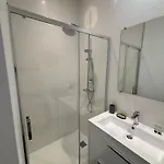 Au Coeur Du Marche, Confort Avec Wifi, Centre-ville Apartment Royan