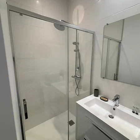 Au Coeur Du Marche, Confort Avec Wifi, Centre-ville Apartment Royan