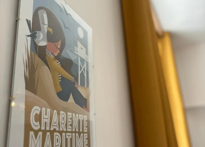 Au Coeur Du Marche, Confort Avec Wifi, Centre-ville